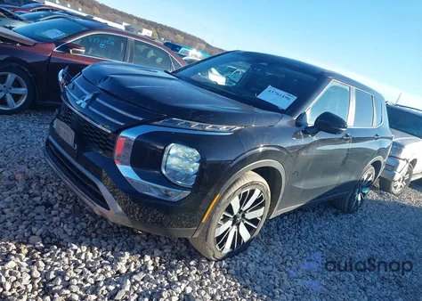 2025 Mitsubishi Outlander Se 2.5 S-Awc/Trail Edition S-Awc z USA, uszkodzony, nr VIN JA4J4VA89SZ035882